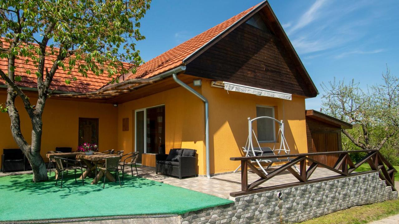 מלון Sátoraljaújhely Dombteto Vendeghaz מראה חיצוני תמונה